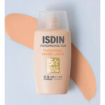 کرم ضد آفتاب فیوژن واتر مجیک ایزدین ISDIN SPF50 رنگ لایت حجم 50 میل - Image 2