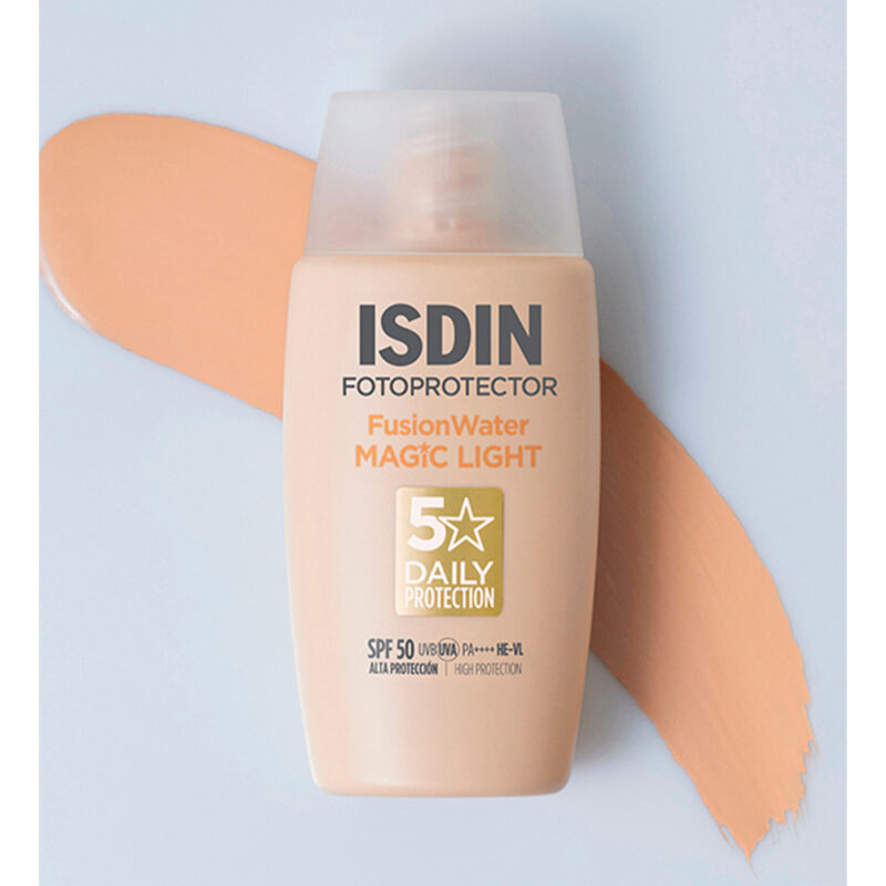 کرم ضد آفتاب فیوژن واتر مجیک ایزدین ISDIN SPF50 رنگ لایت حجم 50 میل - Image 2