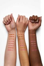 رژ گونه پودری گلدن رز GOLDEN ROSE Powder Blush رنگ Peach Glaze شماره 10 - Image 3
