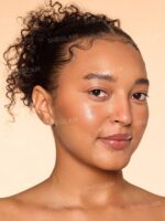 تینت پوست و صورت ضد آفتاب شیگلم SHEGLAM DEW & DONE SPF20 رنگ cashew حجم 30 میل - Image 3